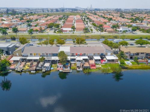 5619 28th Ave, Hialeah FL  33016-1921 exterior