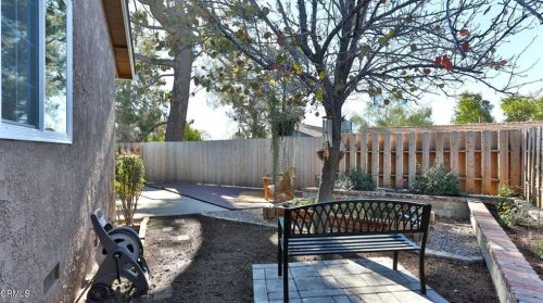 2902 El Caminito, Glendale CA 91214-2005 exterior