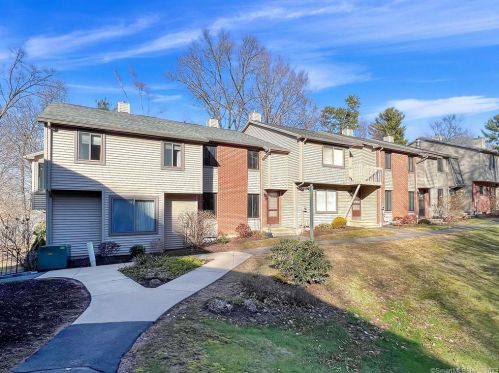 22 Hitching Post Ln, Glastonbury, CT 06033-3311