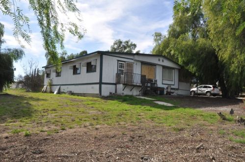 22551 Perry St, Perris, CA 92570-9716