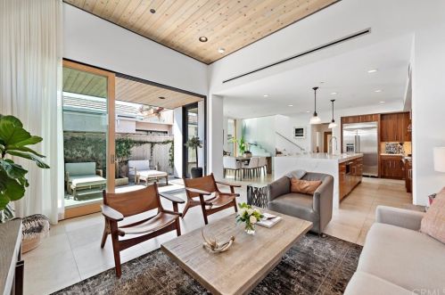 355 Walnut St, Newport Beach, CA 92663-1921