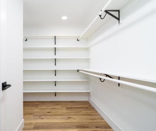 7012 Bobhird Dr, San Diego CA 92119-1404 exterior