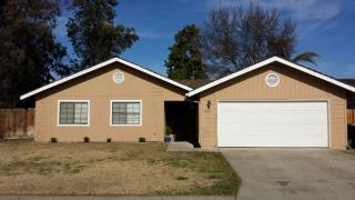 800 Sherry Ct, Hanford, CA 93230-1501