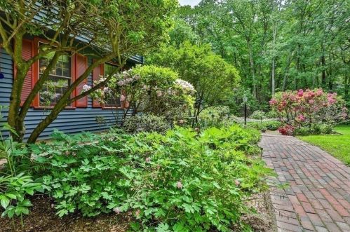 50 Porter Rd, Boxford, MA 01921-1257