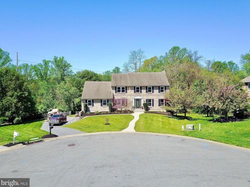 239 Hawkes Ct, Hockessin DE  19707-1351 exterior