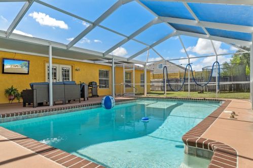 3251 Ambassador Ave, Brooksville FL  34609-3107 exterior