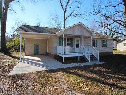 5807 Oak St, Fort Lawn, SC 29714-8701