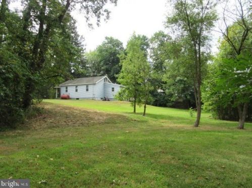 1339 Red Lion Rd, Bear DE  19701-1818 exterior