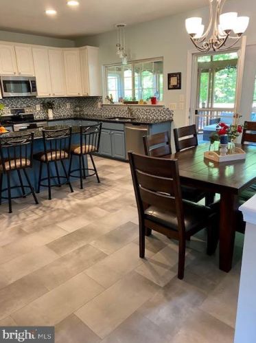 500 Rosemary Ln, Purcellville VA  20132-3274 exterior