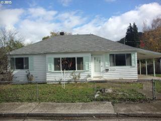 815 Nebo St, Roseburg, OR 97471-2875