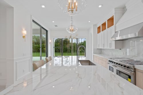 7160 Mellen Ln, Jupiter FL 33478-4640 exterior