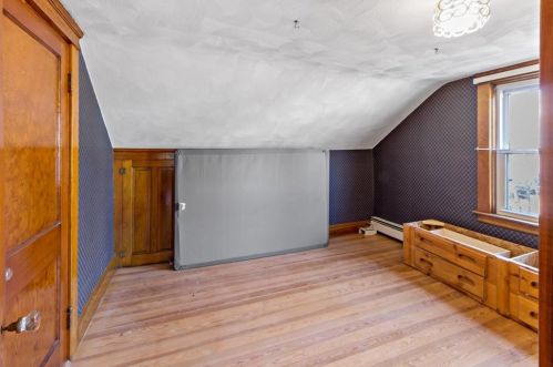 2535 Hartford Ave, Providence RI 02919-1604 exterior