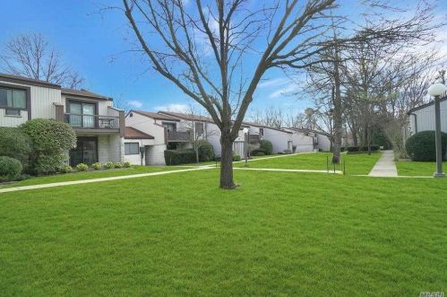 101-4A Richmond Blvd, Hauppauge, NY 11779-3423