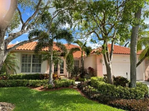 1970 Corsica Dr, West Palm Beach FL  33414-1044 exterior