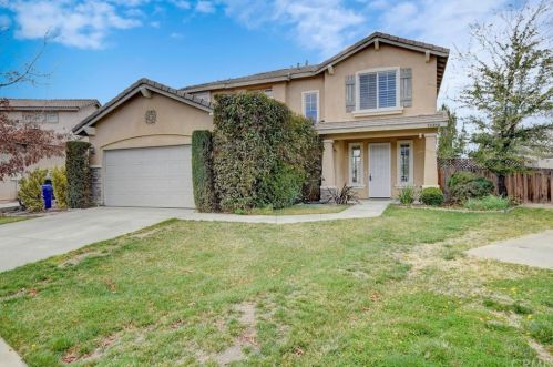 14916 Salamander Ln, Victorville, CA 92394-7446