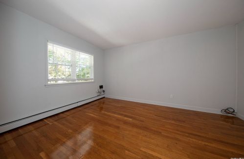 2551 Jerusalem Ave, North Bellmore NY  11710-1882 exterior