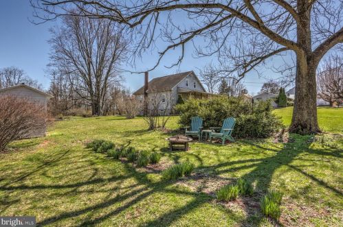 210 Hoernerstown Rd, Hummelstown PA  17036-9503 exterior