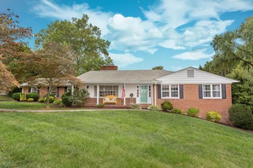 4142 Mudlick Rd, Roanoke, VA 24018-2042