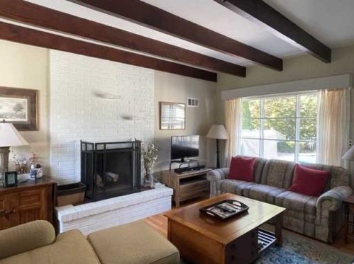 3 Platt Ave, Rhinebeck, NY 12572-1205