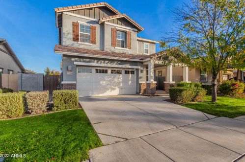 7354 Onza Ave, Mesa, AZ 85212-9744