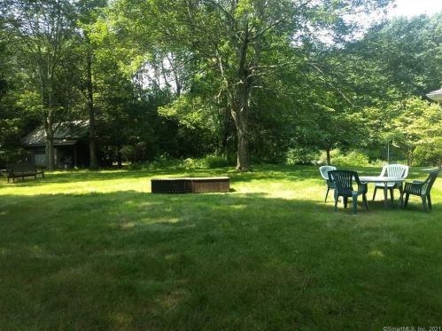11 Upper Whittemore Rd, Waterbury, CT 06762-2215