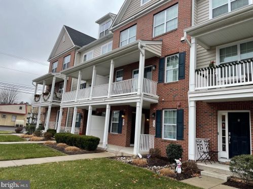 28 Cannon Ave, Lansdale PA  19446-2117 exterior