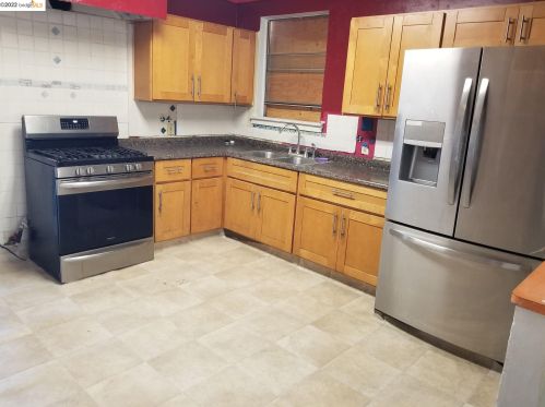 2768 78th Ave, Oakland CA  94605-3302 exterior
