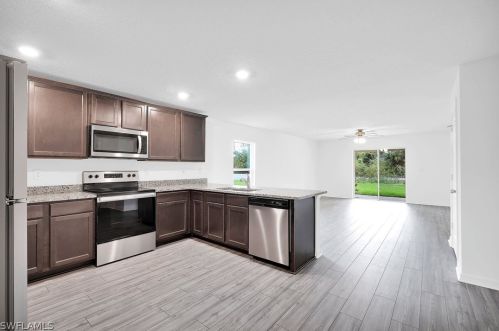 845 Franklin Ct, Ave Maria FL  34142-2796 exterior