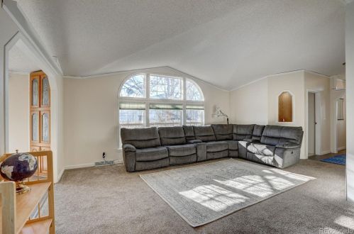 9132 Madeleine St, Denver CO 80260-5190 exterior