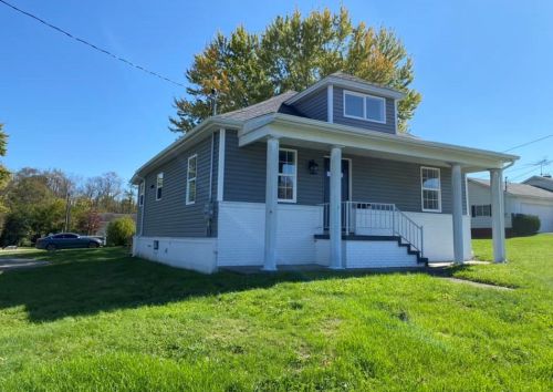 36 Liberty St, Grays Landing, PA 15461-1714