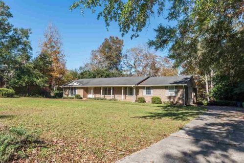 3024 Shamrock St, Tallahassee, FL 32309-2735