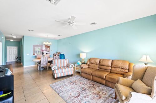 14322 Manchester Dr, Naples FL  34114-8626 exterior