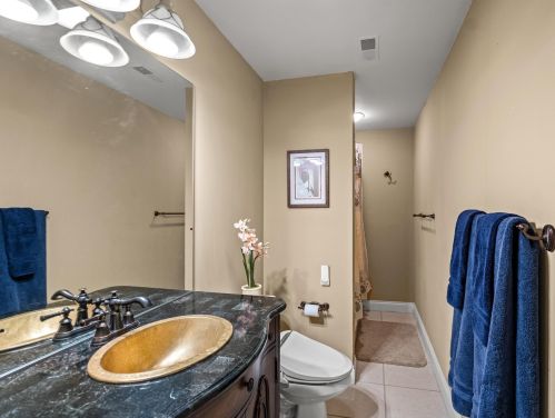 3466 Reeves Dr, Covington KY  41017-9436 exterior