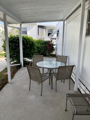 204 Lark Dr, Boynton Beach, FL 33435-7428