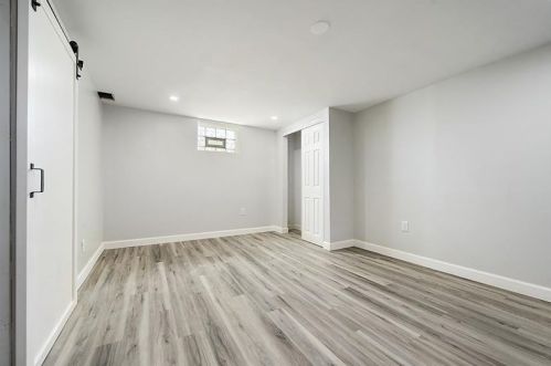 4985 Aspen St, Pittsburgh PA  15122-1250 exterior