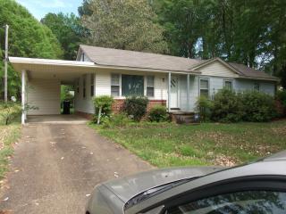 1036 Elvis Presley Dr, Tupelo MS  38804-2921 exterior