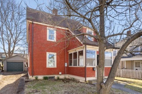 23 Carely Ave, Norwich, CT 06351-2313