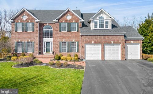 221 Overridge Ct, Purcellville, VA 20132-7229