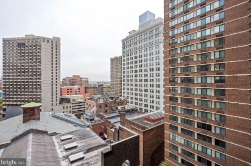 1420 Locust St, Philadelphia PA  19102-4201 exterior