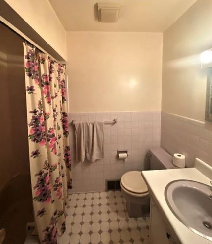5953 Saltsburg Rd, Verona PA  15147-3313 exterior