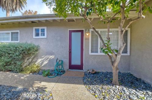 142 Glaucus St, Encinitas CA  92024-1601 exterior