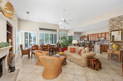 42545 Bellagio Dr, Indio, CA 92203-8033