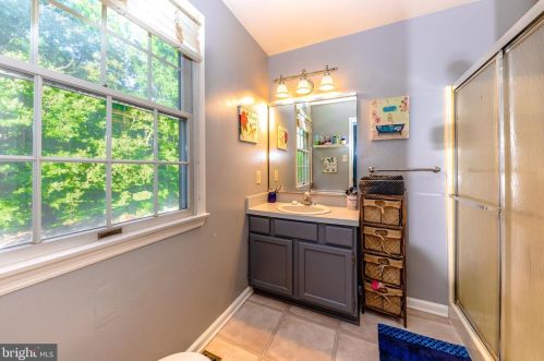 362 Lake Side Dr, Swedesboro NJ  08085-1591 exterior