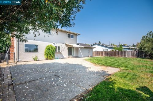 2175 Norse Dr, Concord CA 94523-1848 exterior