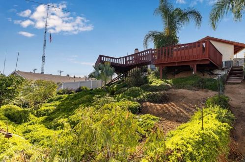 14218 El Mesa Dr, Riverside CA  92503-7206 exterior