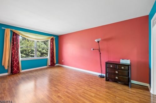 22 Autumn Ridge Rd, Greystone Park NJ  07950-1194 exterior