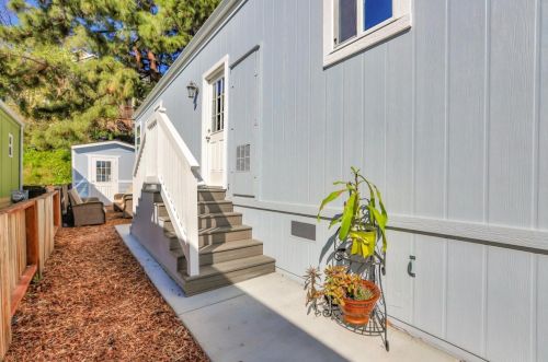 91 Timber Cove Dr, Campbell CA  95008-4123 exterior