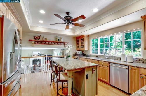 62 Longview Ct, Danville CA  94526-3610 exterior