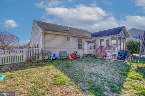 22 Amberwood Way, Lewes DE  19958-9468 exterior