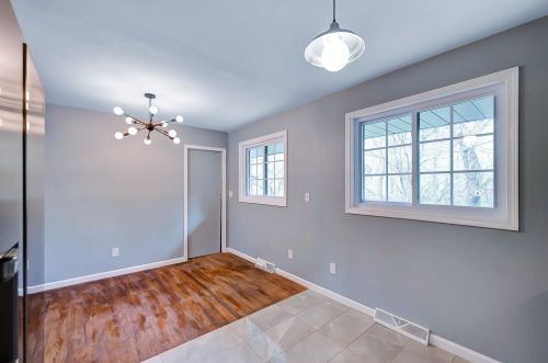 1462 Blueorchard Dr, Cincinnati OH  45230-2322 exterior